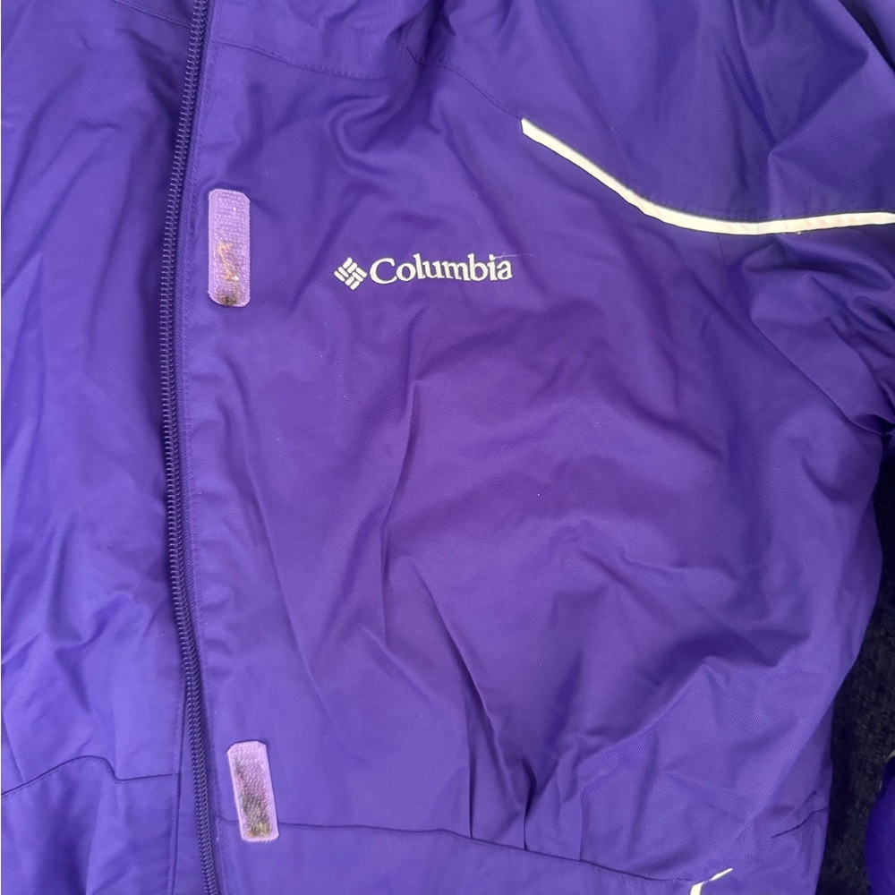 Columbia Kids Puffer Jacket in Vibrant Purple - Picture 3 of 5